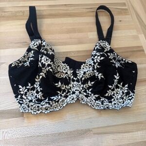 Wacoal Black Floral Embroidered Underwire Bra US 32DDD, EU 70E